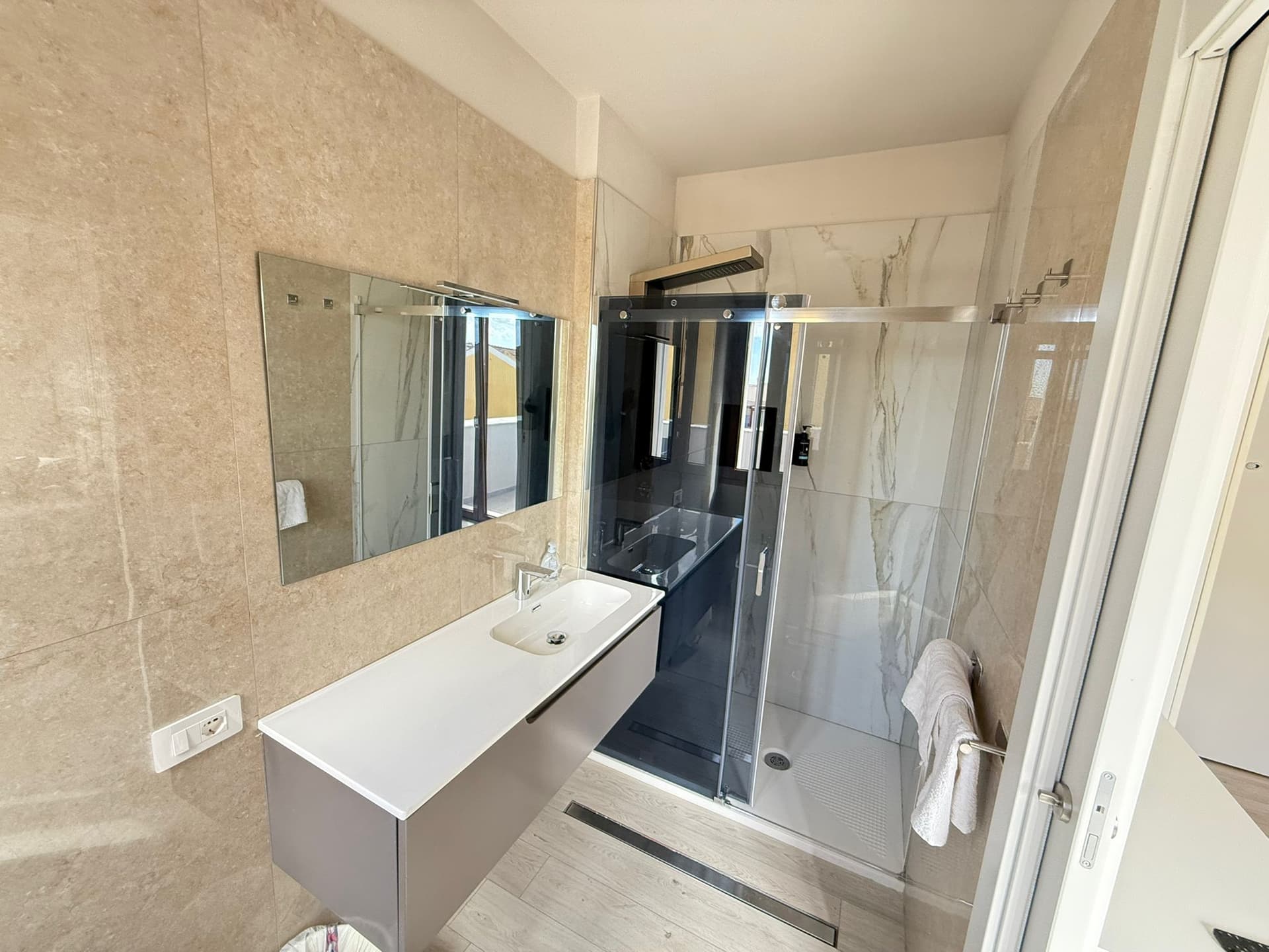 Bathroom 2