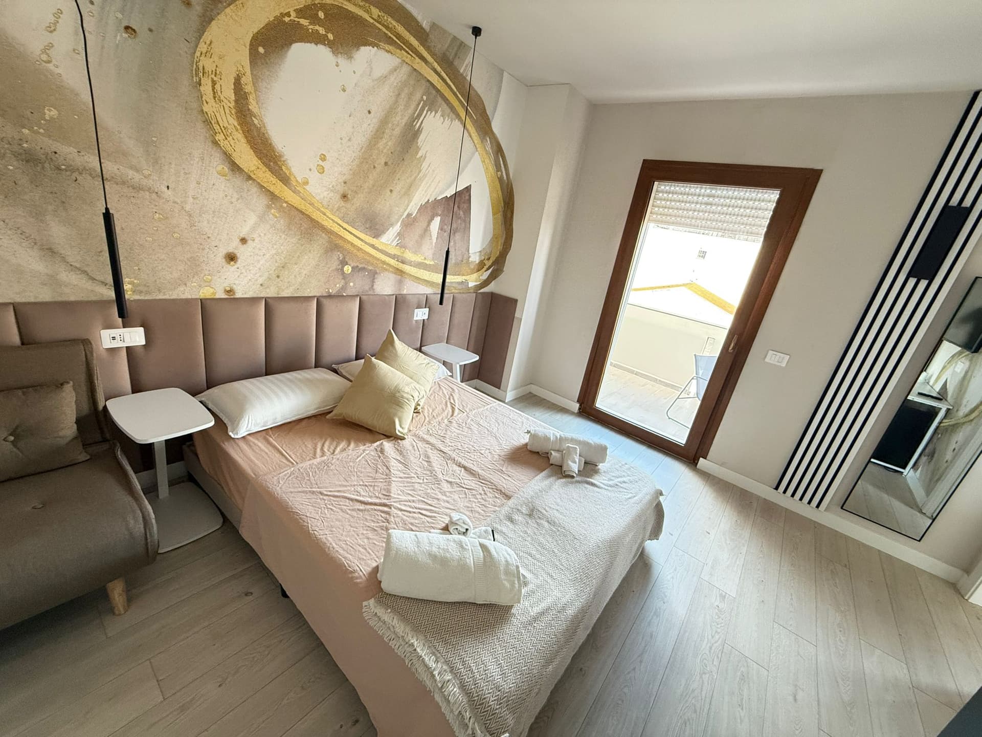 Luxury Room by the Sea 3 Pax - 4